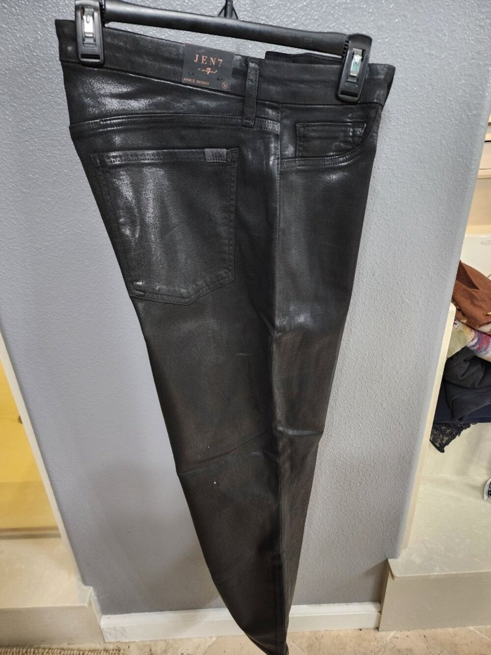 JEN7 by 7 For All Mankind Coated Black Ankle Skinny Jeans Stretch Waxed Denim - Picture 3 of 3